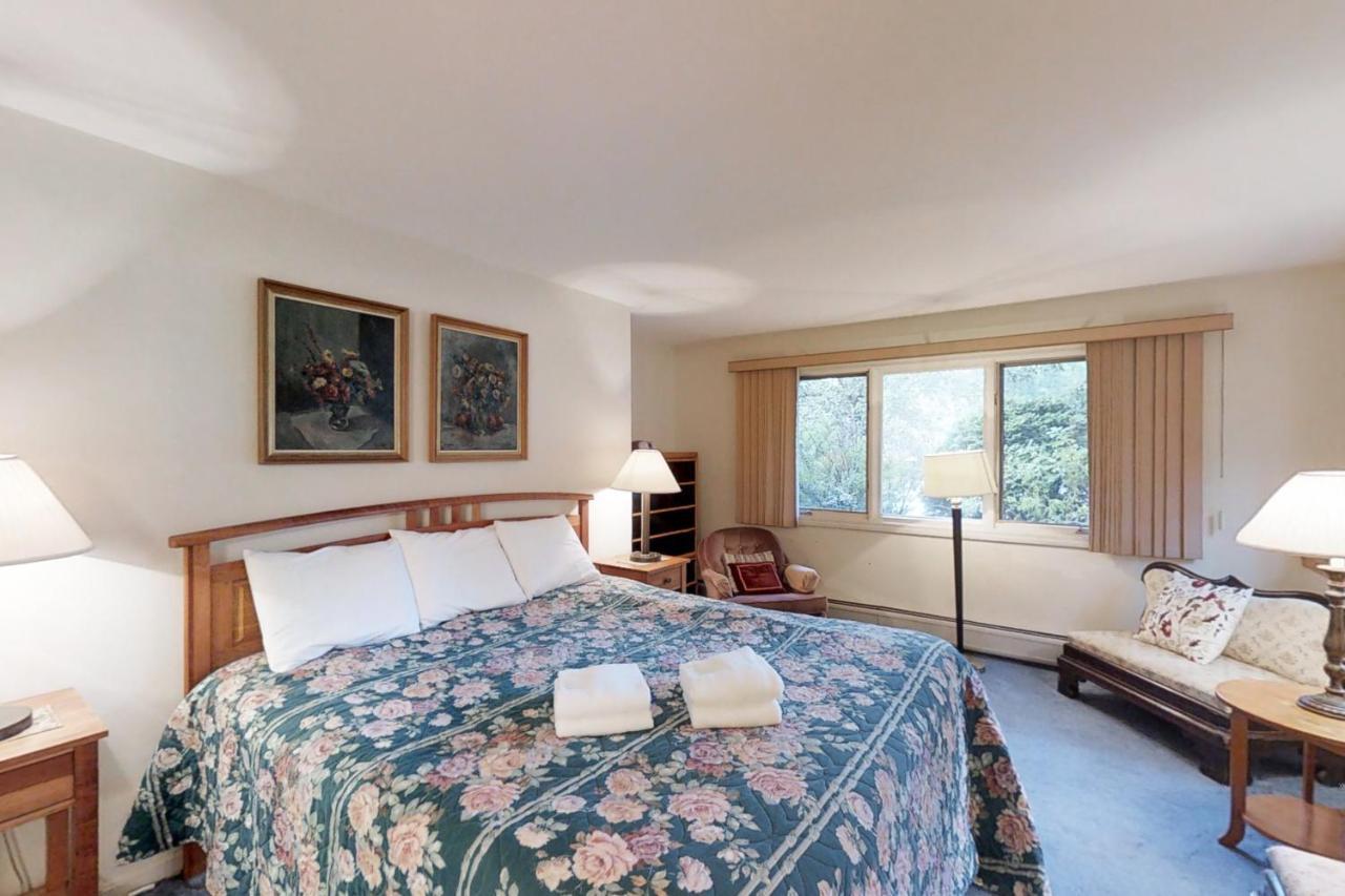 Mountainside Resort: K105 Стоу Екстериор снимка